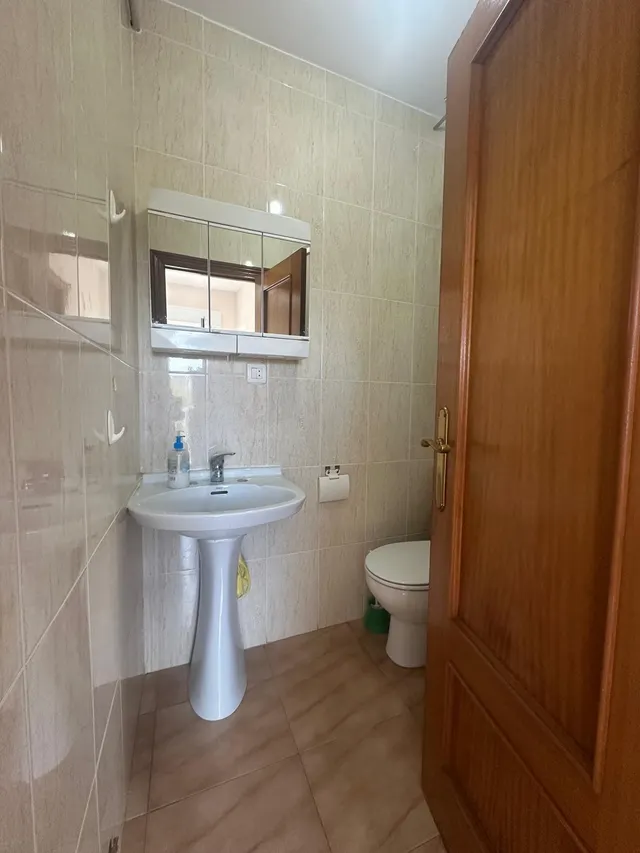Venta: Amplio y Luminoso Piso en el Barrio de los Judíos. — 7
