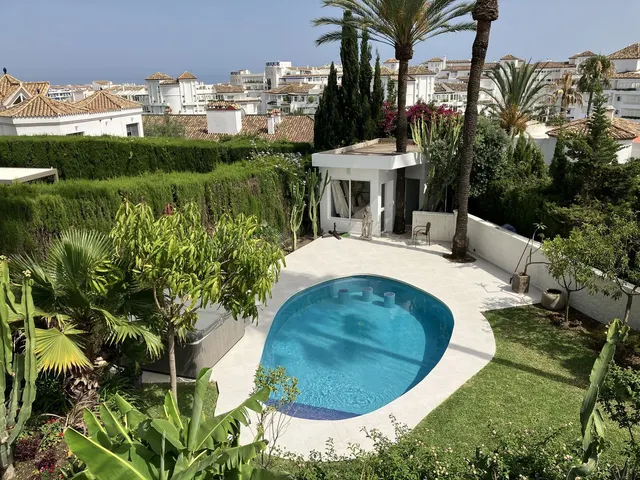 Chalet 6 habitaciones 400m² en venta - Marbella - foto 2