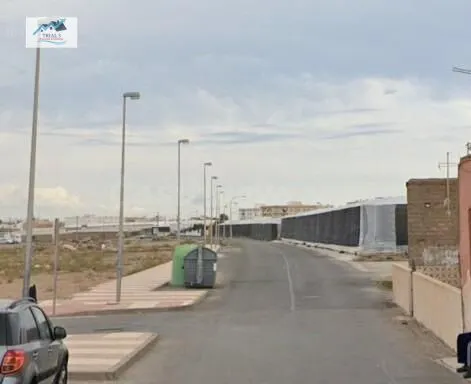 Venta piso en Roquetas de Mar (Almería) - foto 2