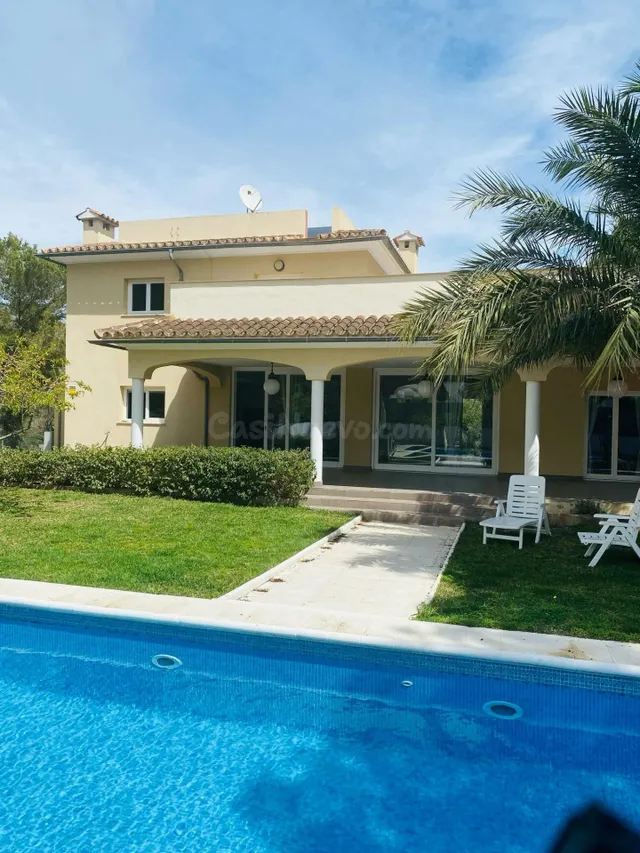 Chalet con piscina en Sol de Mallorca - foto 3