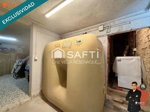 Casa reformada con piscina privada, gran terraza y parking grande en Residencial Park — 38