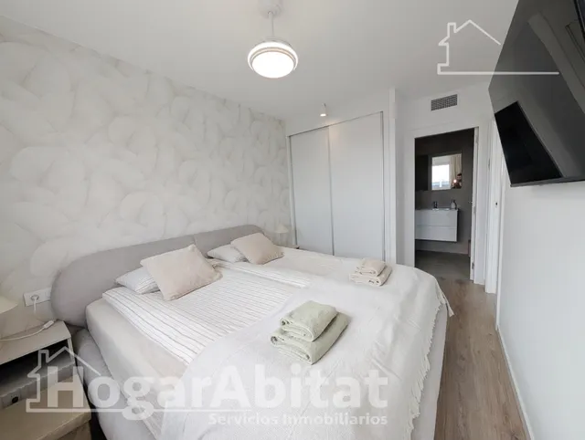 PRECIOSO ÁTICO SEMINUEVO CON PISCINA, GARAJE Y TRASTERO — 27