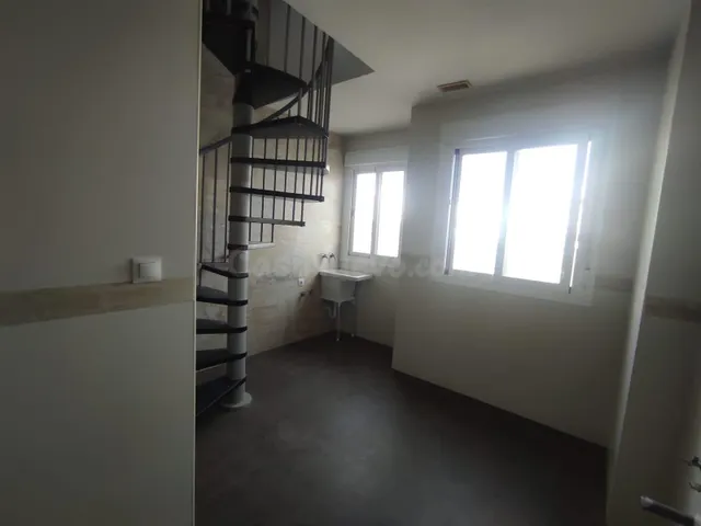 Exclusivo Ático Dúplex en el Centro de Cabra - foto 5