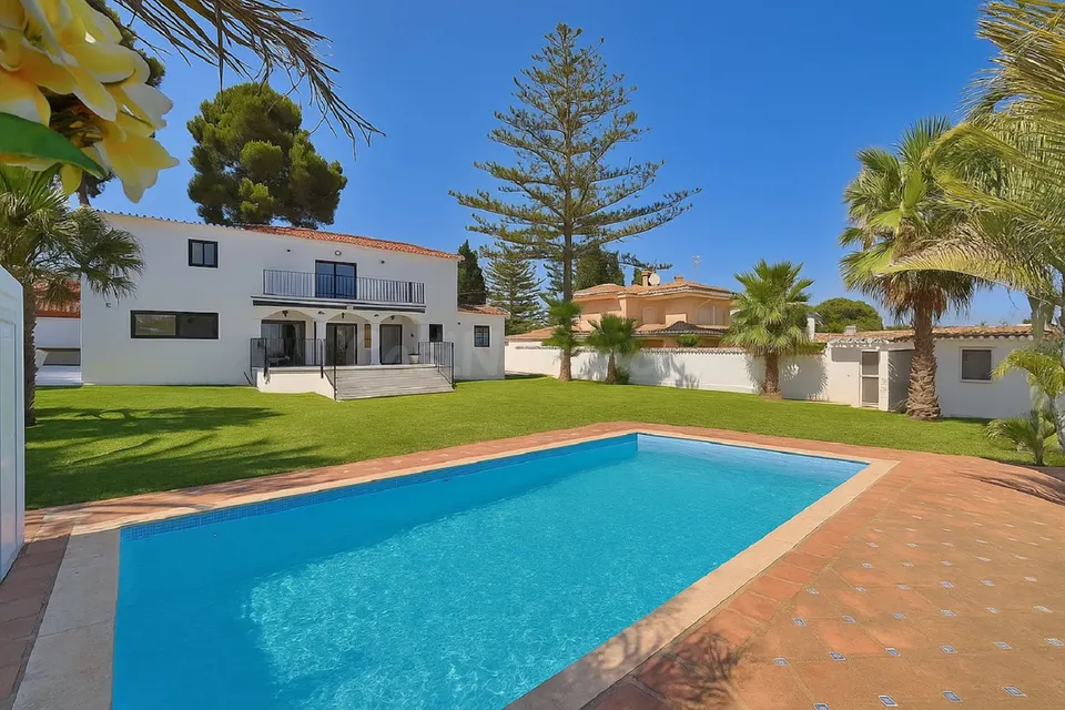 Chalet 5 habitaciones 307m² en venta - Riviera del sol
