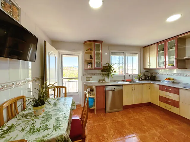 Gran oportunidad! Finca con dos viviendas independientes. — 19
