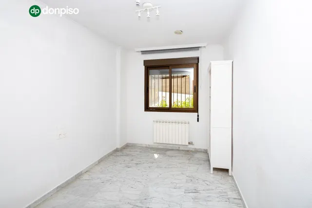 Piso 4 habitaciones 133m² en venta - El serrallo — 30