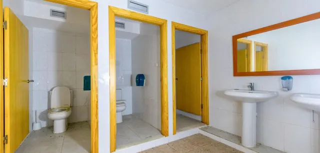 Local comercial 1 habitación 722m² en venta - Centro — 19