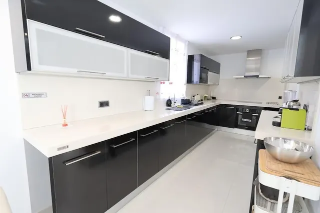 Villa 4 habitaciones 222m² en venta - Costa blanca - foto 2
