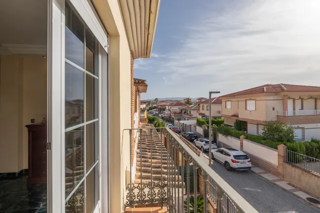 Magnífica casa unifamiliar de 4 dormitorios grandes en Otura — 29