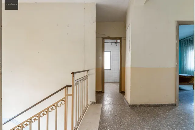 SE VENDE CASA CON UNA PARCELA DE 518 m2 (EN EL CENTRO DE LOS OGÍJARES). — 37