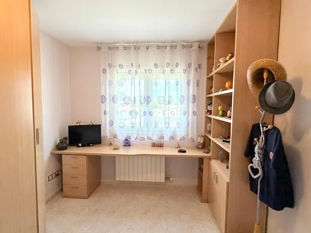 FANTÁSTICA CASA CON JARDÍN Y PISCINA!!! — 19