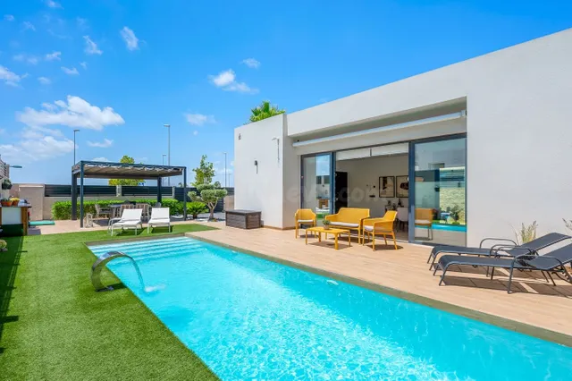 Villa 3 habitaciones 146m² en venta - Costa blanca sur