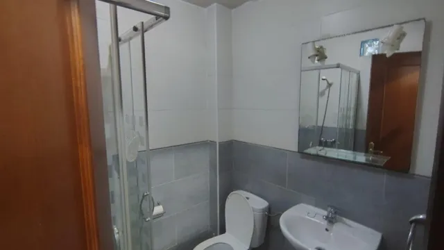 Edificio en Huelin tocando la playa con Inversión — 13