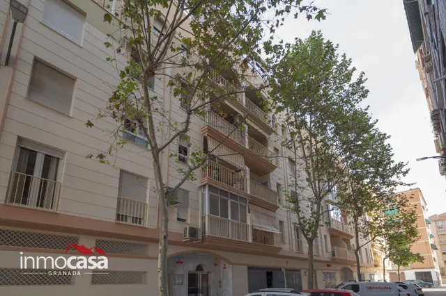 PISO PARA ENTRAR A VIVIR EN EL ZAIDÍN JUNTO AL METROPOLITANO — 34