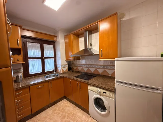 Vivienda con licencia turística, plaza de garaje y trastero 