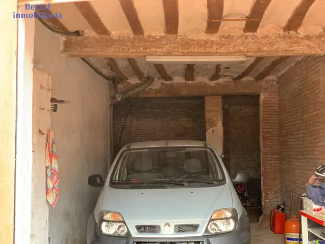 Casa de pueblo en venta en Entrena. Para reformar, con muchas posibilidades, — 33