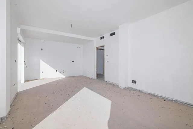 EDIFICIO EN VENTA EN MORALEDA DE ZAFAYONA — 9