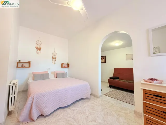 Singular chalet de 319m2 con 2.000 m2 de parcela, piscina y apartamento independiente en vistabella Vinaròs! — 36