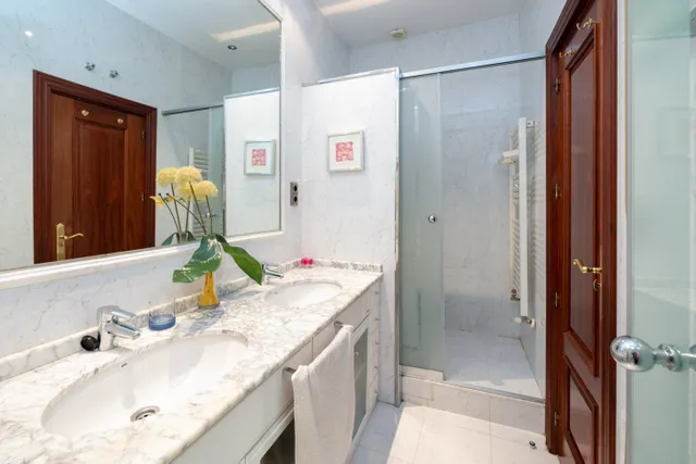 FANTASTICA CASA EN PLAZA DE LOS LOBOS — 28