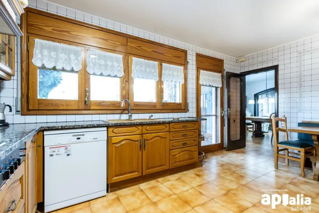 CASA A 4 VENTS A L'AIRESOL D — 23
