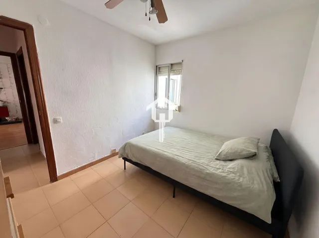 Piso luminoso con chimenea en zona ciudad elegida de Alicante: 78m2, 2 dormitorios dobles y tercera planta — 23