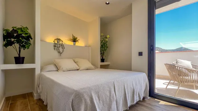 Estudio Ático con encanto en venta zona Sant Sebastiá Tu refugio ideal en Sitges. — 15