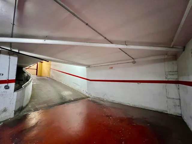 IMPECABLE VIVIENDA DE 2 habitaciones + PARKING EN PLENA AVENIDA DE LAS HABANERAS, A TAN SOLO 450m DE LA PLAYA — 48