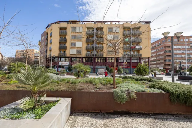 VENTA DE PISO EN PLAZA EINSTEIN – GRANADA — 4