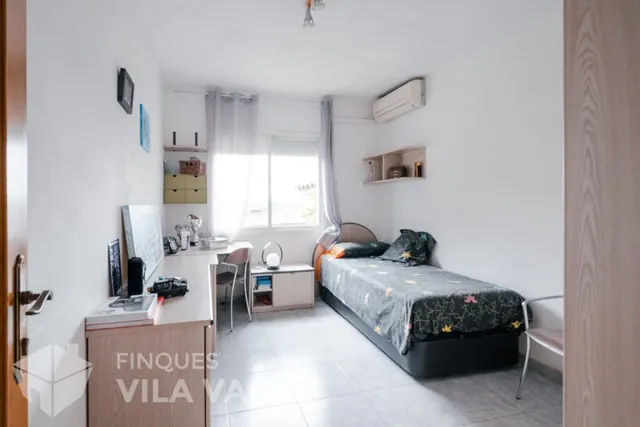 Casa con terraza, jardín y amplios espacios — 41