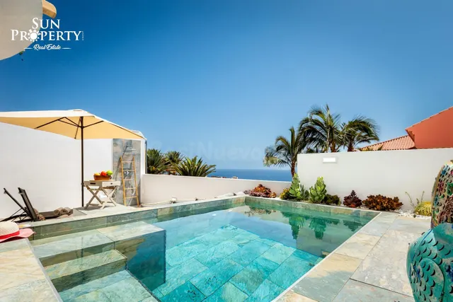 VILLA ADOSADA CON IMPRESIONANTES VISTAS AL MAR EN PLAYA PARA - foto 2