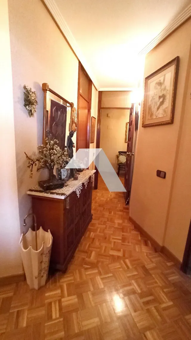 Espectacular Piso en La Goteta — 28