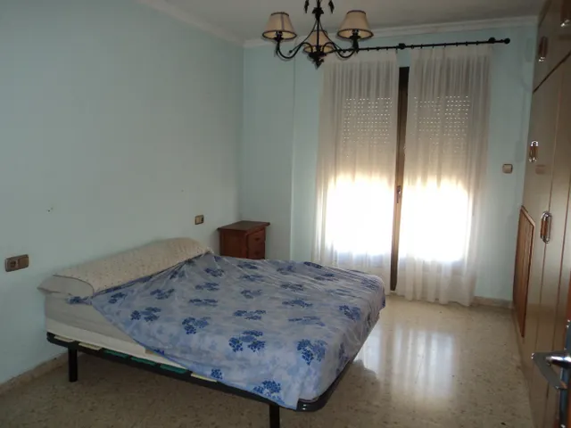 Piso para entrar a vivir en pleno centro de la Roda. — 7