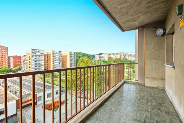 Excepcional piso muy alto con terraza y vistas al mar — 19