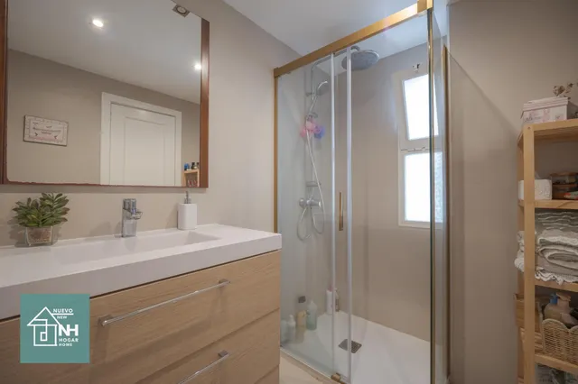 Piso de 154 m2 reformado, 4 dormitorios, luminoso y con trasteros en avenida de Andalucía — 45