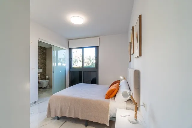 Apartamento 2 habitaciones 81m² en venta - PAU 8 — 8