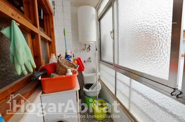 ¡Alicante centro! alto, luminoso y esquinero con terraza — 11