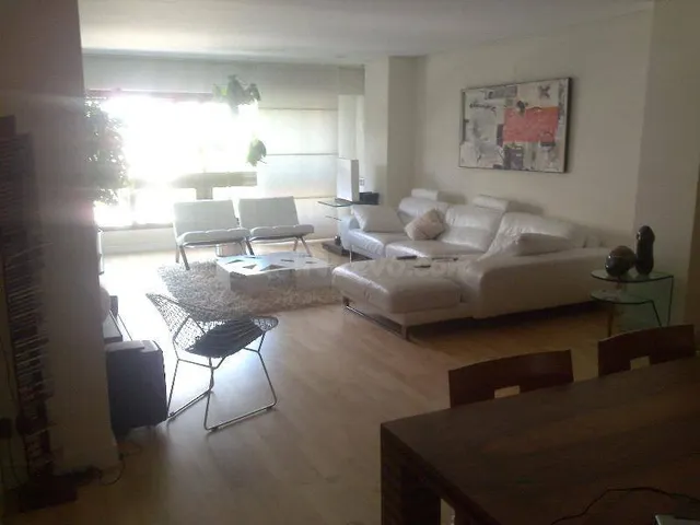 Piso céntrico de lujo - foto 2