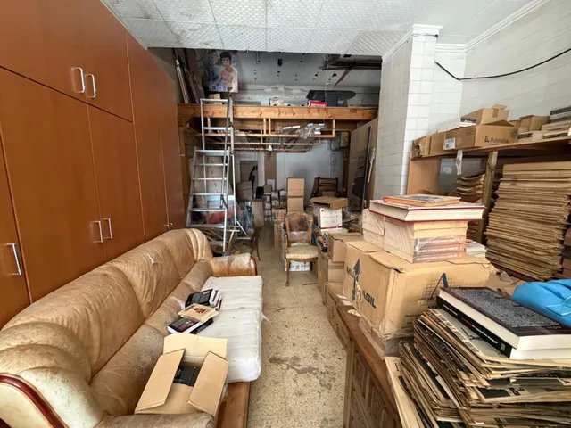 LOCAL COMERCIAL EN CREU DE BARBERA - SABADELL - foto 2