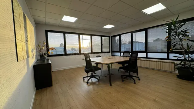 Despacho en alquiler Salelles - foto 3