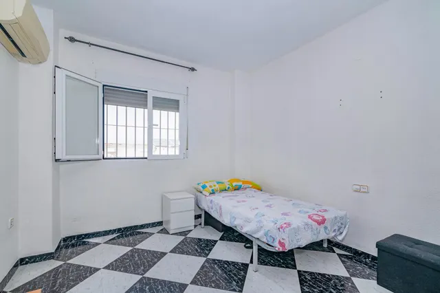 Elegante Piso en la Exclusiva Zona Iliberis de Atarfe — 24