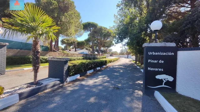Oportunidad Chalet Independiente con Piscina a 20 minutos Áv - foto 3