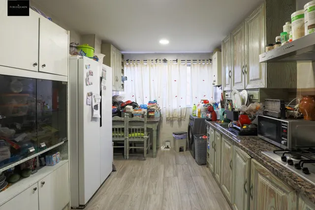 Amplio Piso de cuatro habitaciones en el corazón de Durcal — 3