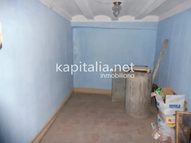 Casa a la venta en La Vila de Ontinyent. — 31