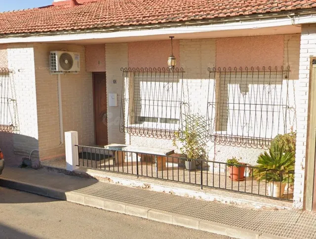 Vende casa alquilada en zona centro de Sucina. para inversores. — 3