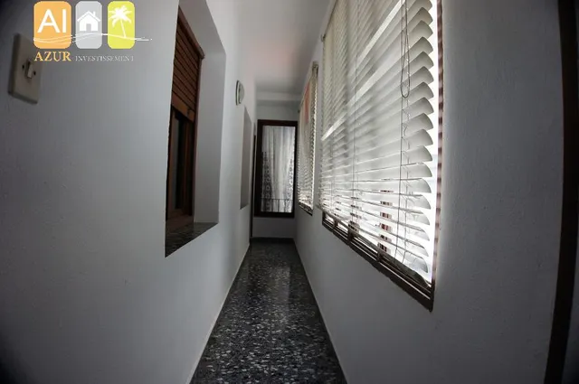 Tres casas independientes — 21