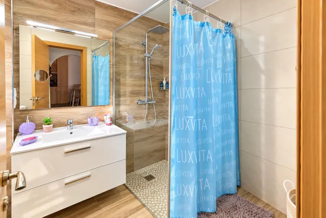 Apartamento con encanto de 1 dormitorio, buhardilla y terraza en Los Cristianos — 13