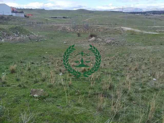 SUELO URBANO EL MOLAR   SUPERFICIE: 1.296,00 m2        PVP. 185.000 € — 8