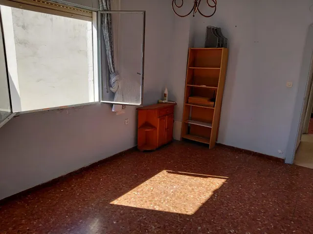✨ ¡Gran casa con cochera cerrada , llena de posibilidades! — 23