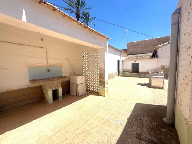 Exclusiva finca con encanto atemporal – una propiedad única cerca de Elche — 38