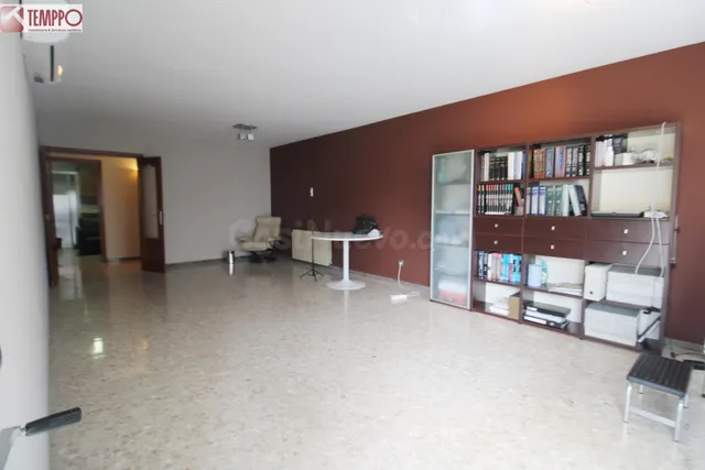 ¡AMPLITUD, UBICACIÓN Y COMODIDAD en PLENO CENTRO de EL VENDR - foto 4